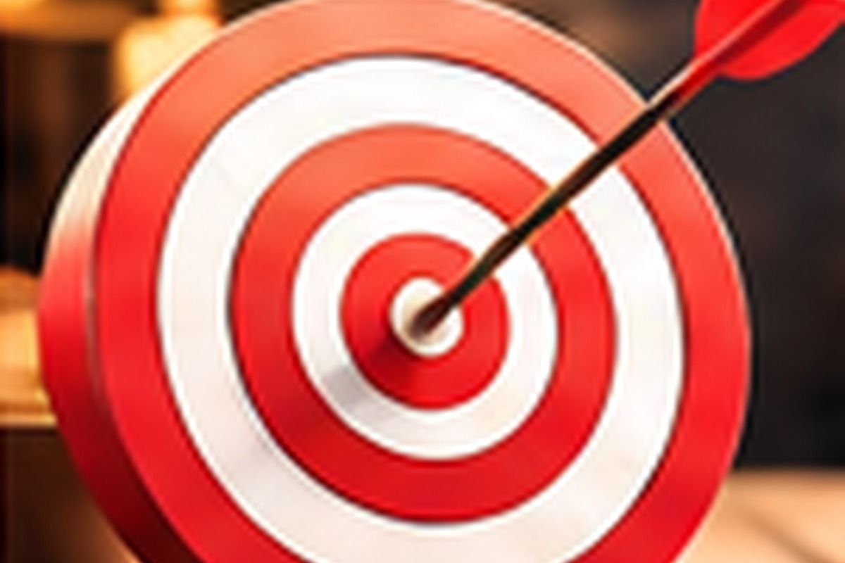 Target and arrow representing a clear call to action